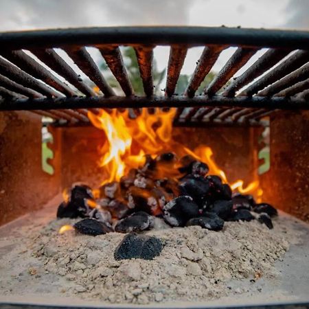 Explore Maui'S Diverse Campgrounds And Uncover The Island'S Beauty From Fresh Perspectives Every Day As You Journey With Aloha Glamp'S Great Jeep Equipped With A Rooftop Tent Пайа Екстериор снимка