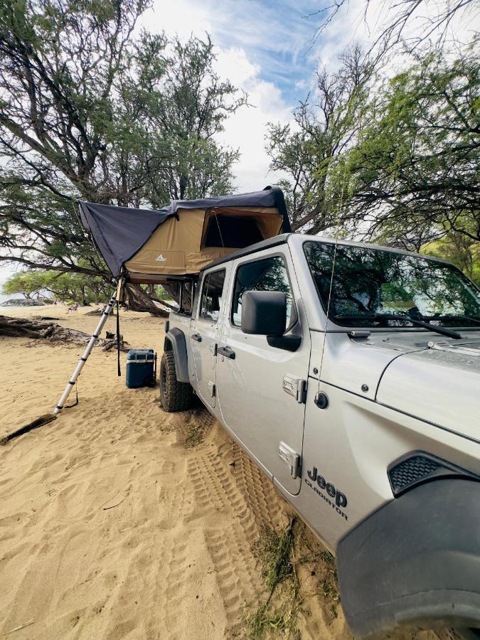 Explore Maui'S Diverse Campgrounds And Uncover The Island'S Beauty From Fresh Perspectives Every Day As You Journey With Aloha Glamp'S Great Jeep Equipped With A Rooftop Tent Пайа Екстериор снимка