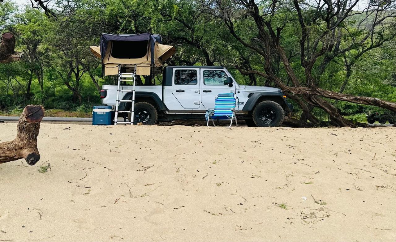 Explore Maui'S Diverse Campgrounds And Uncover The Island'S Beauty From Fresh Perspectives Every Day As You Journey With Aloha Glamp'S Great Jeep Equipped With A Rooftop Tent Пайа Екстериор снимка