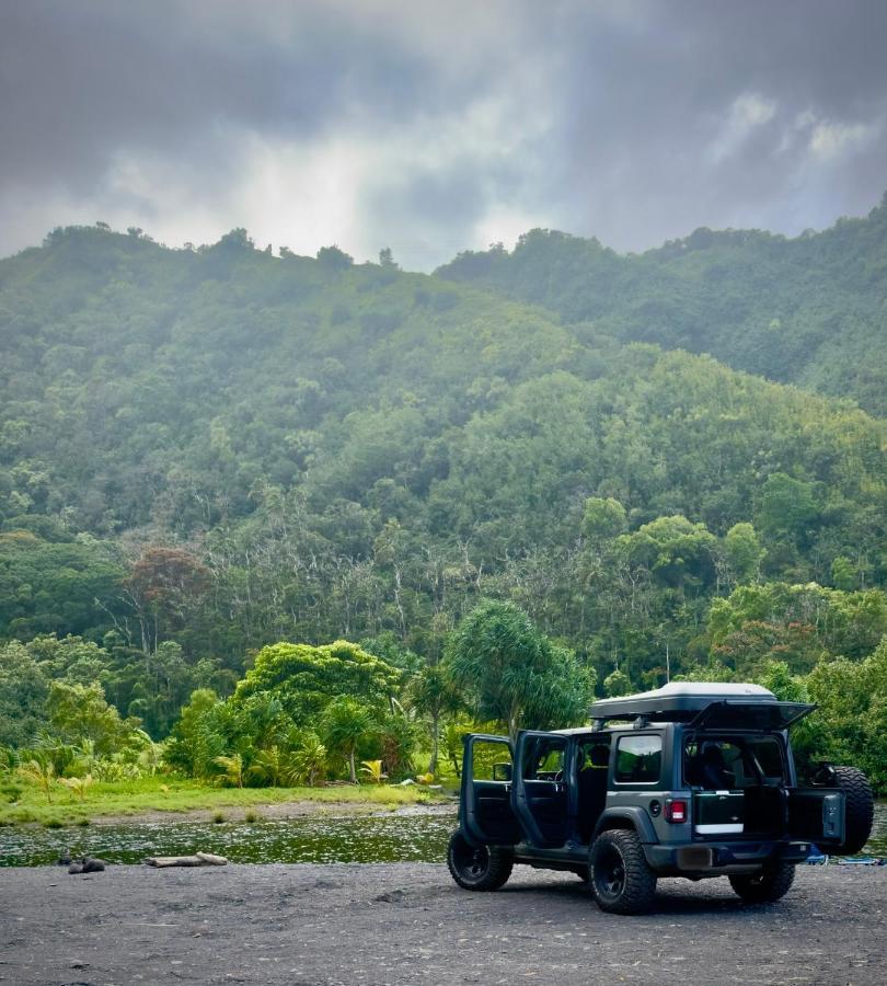 Explore Maui'S Diverse Campgrounds And Uncover The Island'S Beauty From Fresh Perspectives Every Day As You Journey With Aloha Glamp'S Great Jeep Equipped With A Rooftop Tent Пайа Екстериор снимка